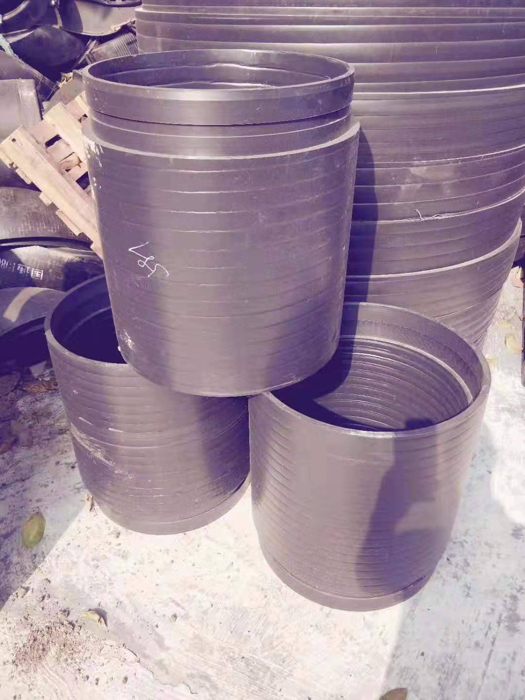 雙密封自鎖式承插接口HDPE復(fù)合實壁排水管
